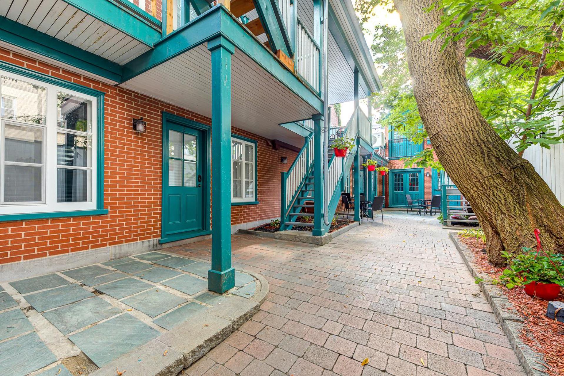 North House - Elegant 1 Bedroom Quebec City